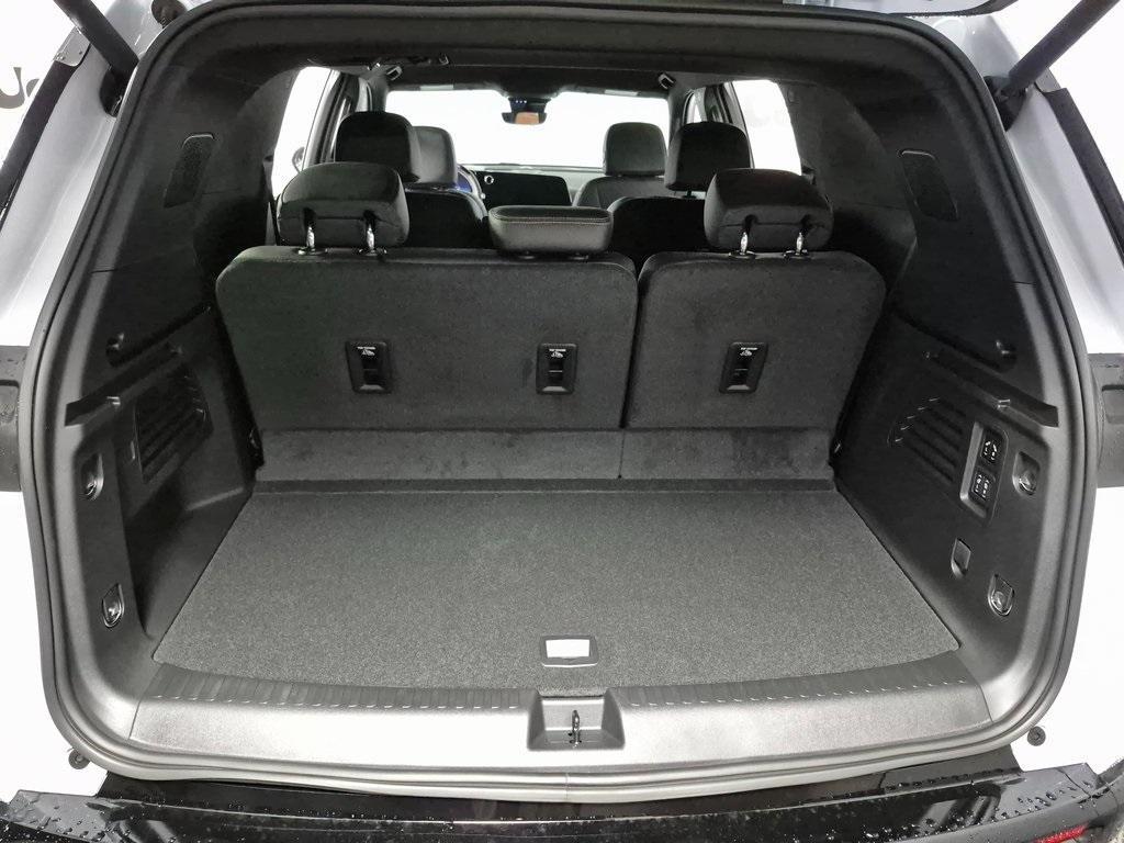 new 2026 Chevrolet Traverse car, priced at $59,990