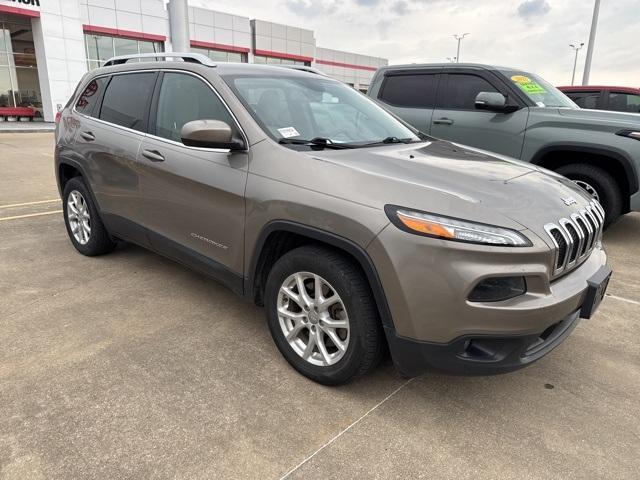 used 2017 Jeep Cherokee car, priced at $12,910