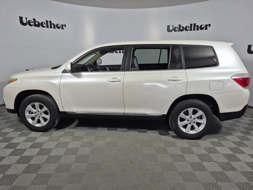 used 2013 Toyota Highlander car, priced at $11,000