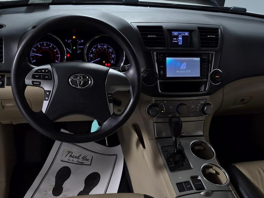 used 2013 Toyota Highlander car, priced at $11,000
