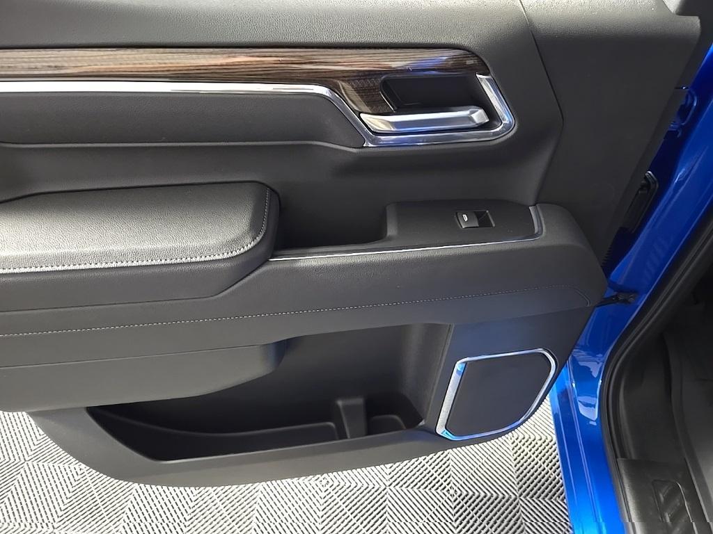 new 2025 Chevrolet Silverado 1500 car, priced at $62,610