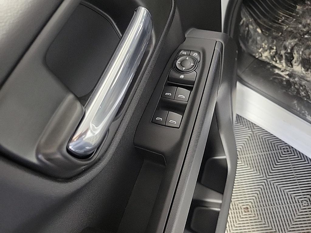 new 2025 Chevrolet Silverado 1500 car, priced at $40,870