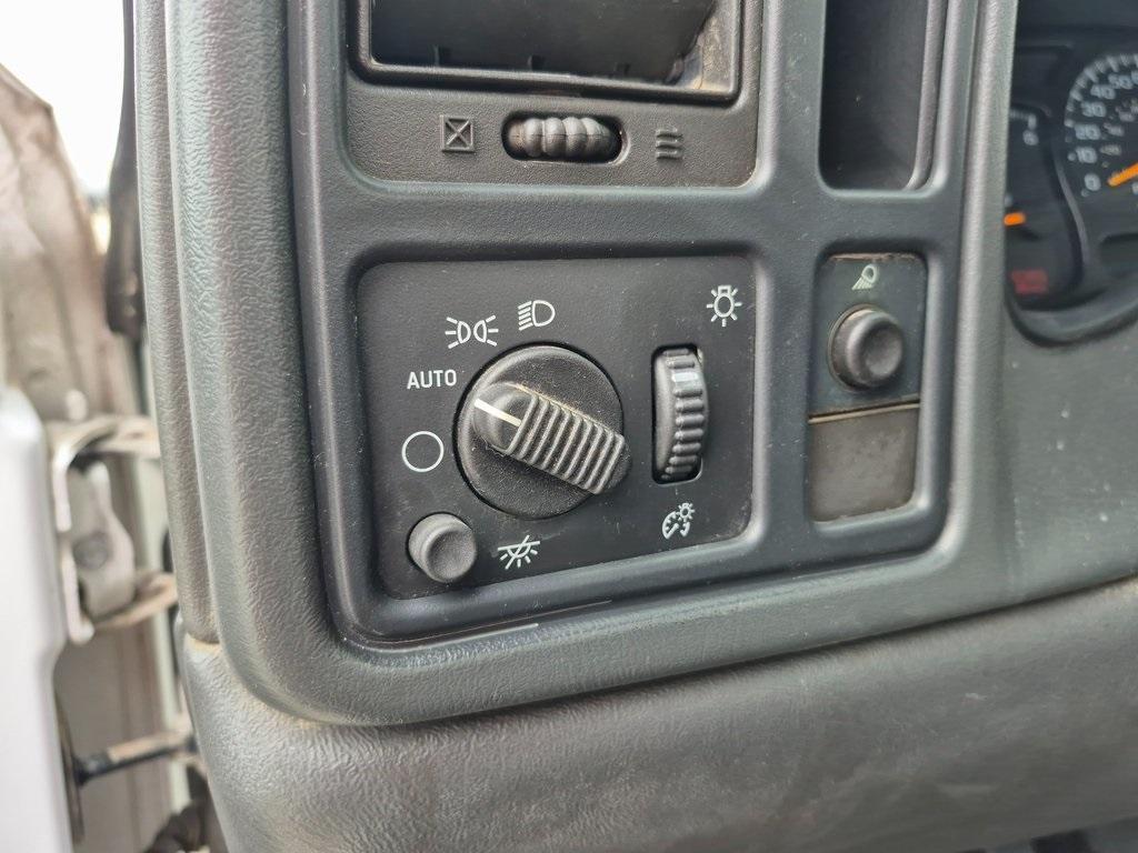 used 2007 GMC Sierra 2500 car, priced at $7,994