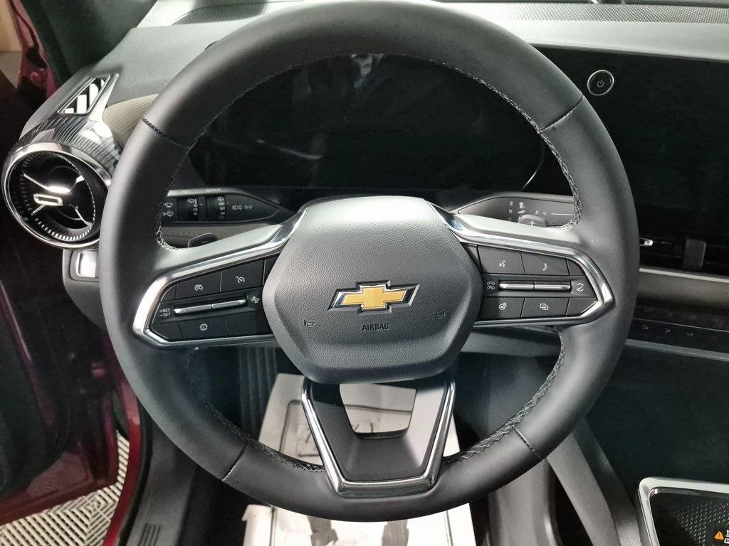 new 2026 Chevrolet Equinox car, priced at $32,594