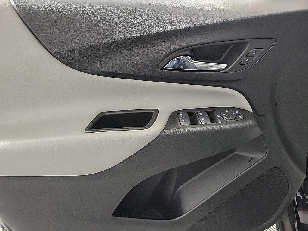 used 2022 Chevrolet Equinox car, priced at $18,399