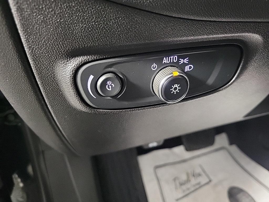 used 2022 Chevrolet Equinox car, priced at $18,399