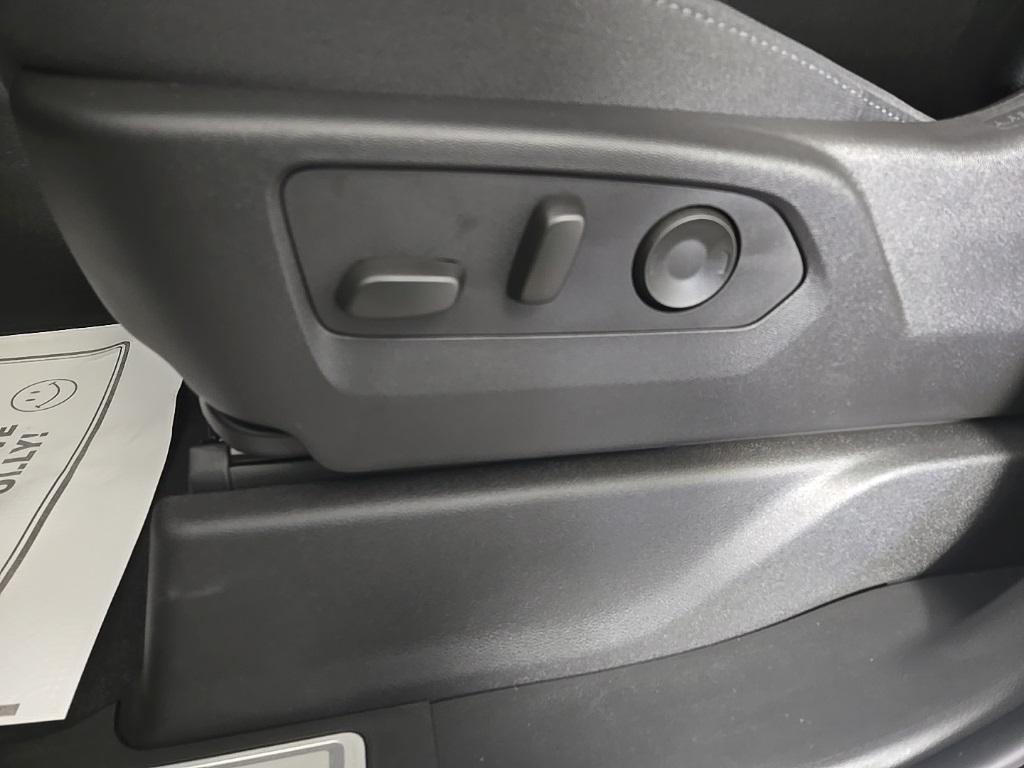new 2025 Chevrolet Silverado 2500 car, priced at $61,885