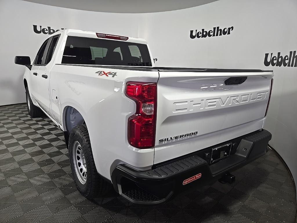 new 2025 Chevrolet Silverado 1500 car, priced at $41,295