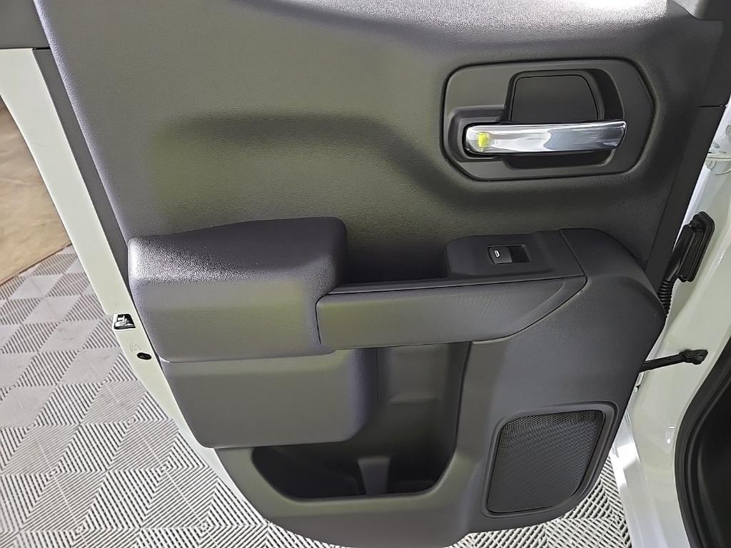 new 2025 Chevrolet Silverado 1500 car, priced at $41,295