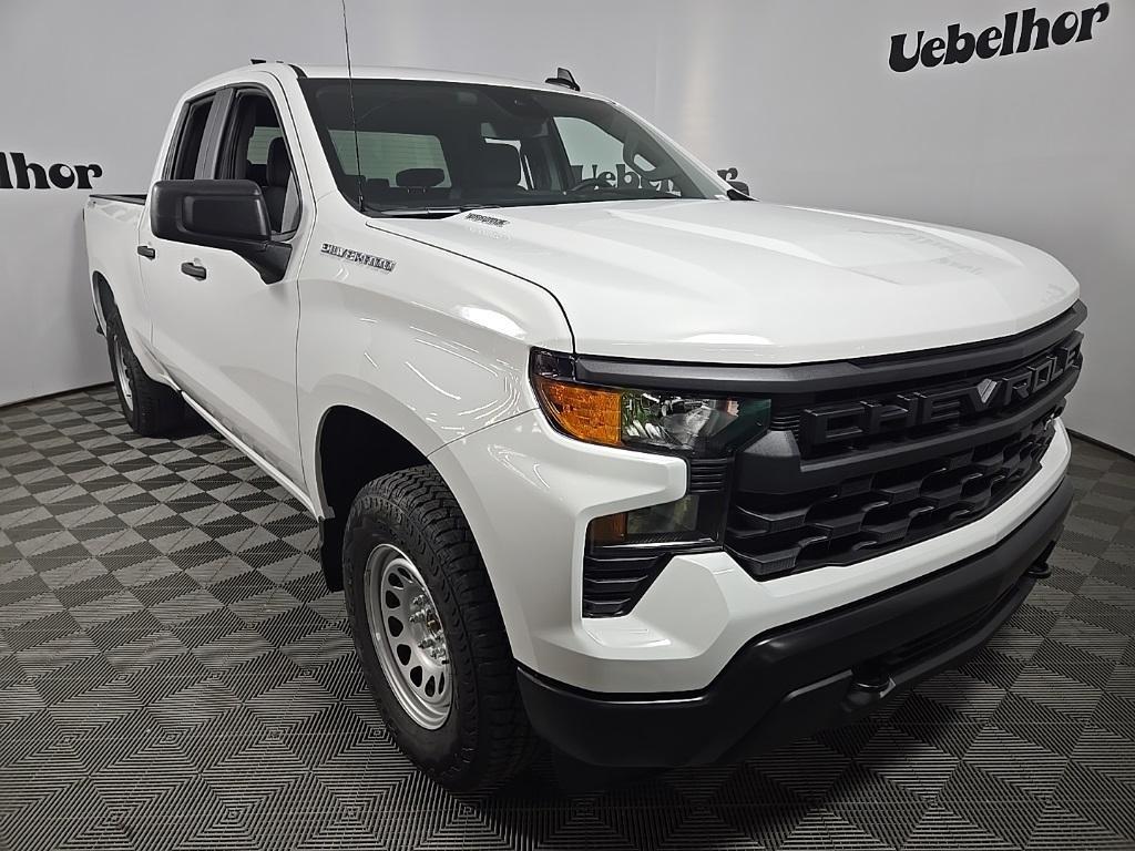 new 2025 Chevrolet Silverado 1500 car, priced at $41,295