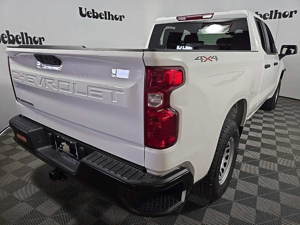 new 2025 Chevrolet Silverado 1500 car, priced at $41,295