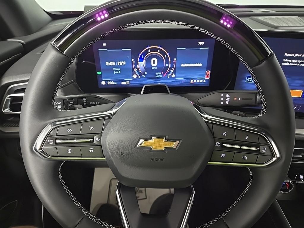 new 2025 Chevrolet Traverse car, priced at $50,530
