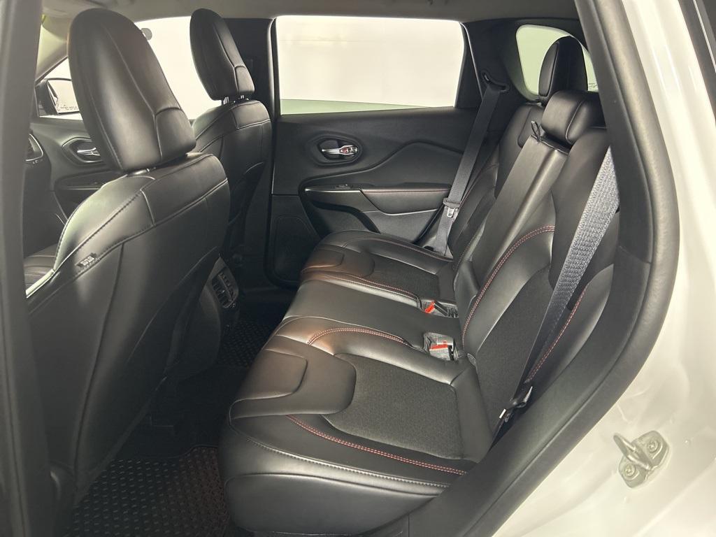 used 2022 Jeep Cherokee car, priced at $27,251