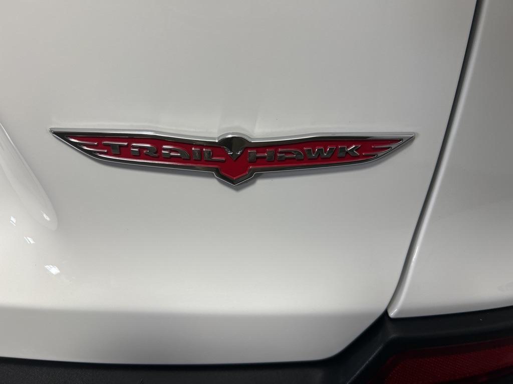 used 2022 Jeep Cherokee car, priced at $27,251