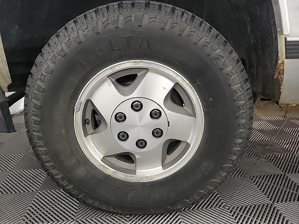 used 1994 GMC Sierra 1500 car, priced at $4,998