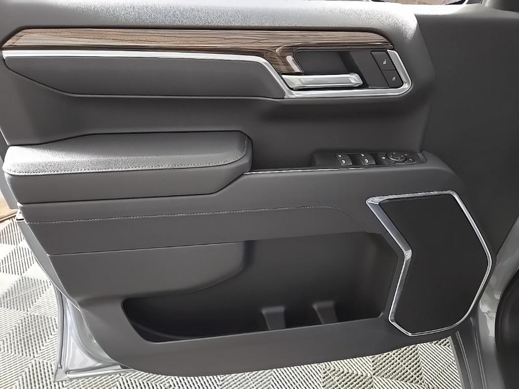 new 2025 Chevrolet Silverado 1500 car, priced at $55,805