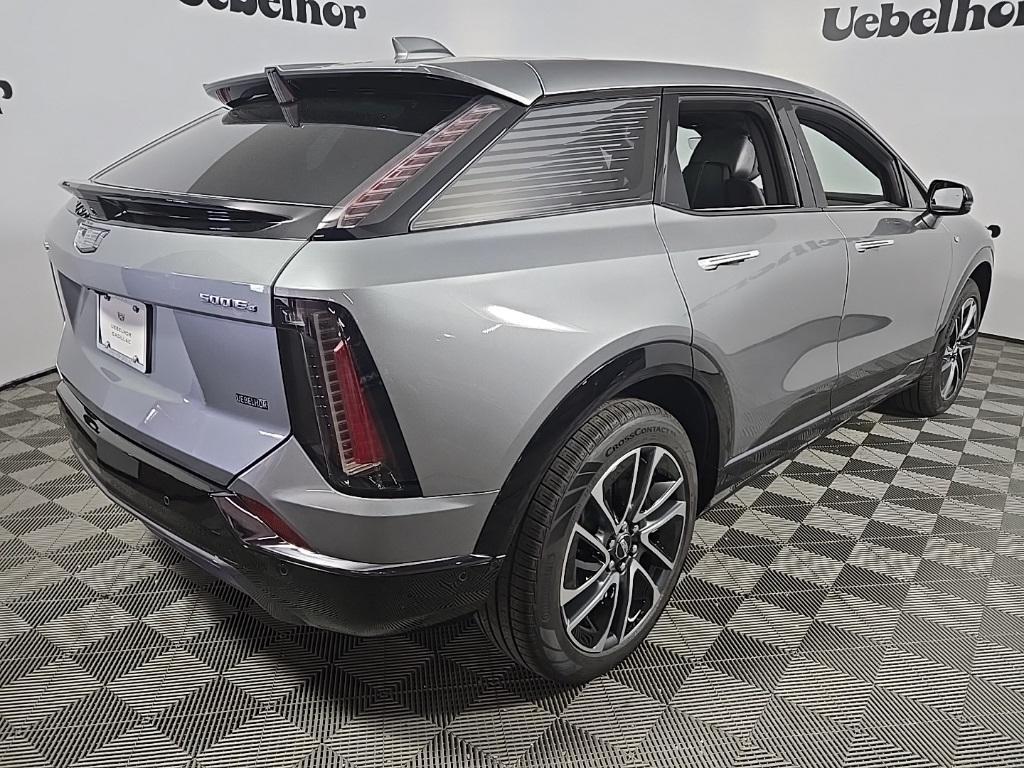 new 2025 Cadillac OPTIQ car, priced at $59,705