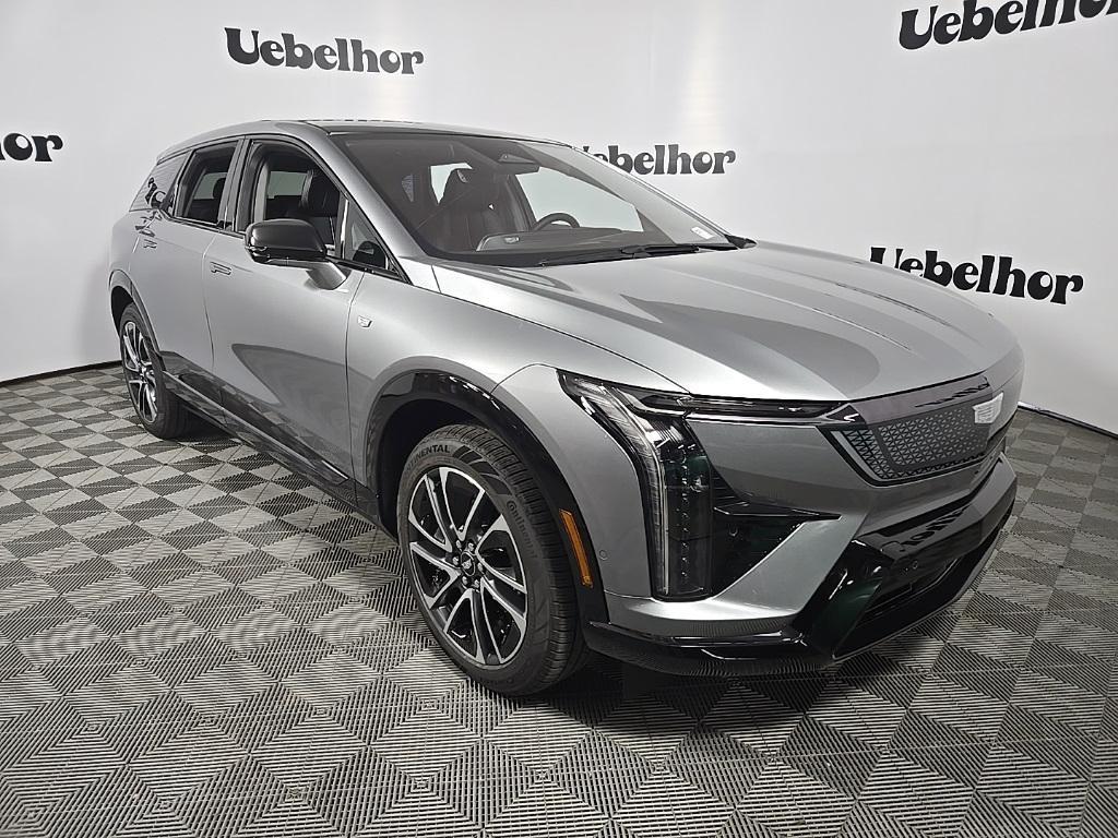 new 2025 Cadillac OPTIQ car, priced at $59,705