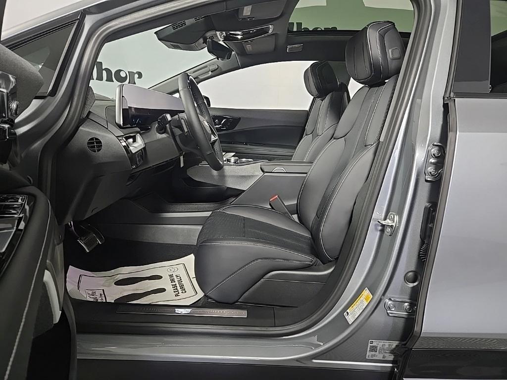 new 2025 Cadillac OPTIQ car, priced at $59,705