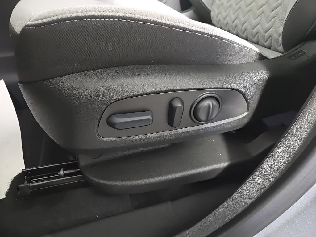 used 2023 Chevrolet Equinox car, priced at $24,995