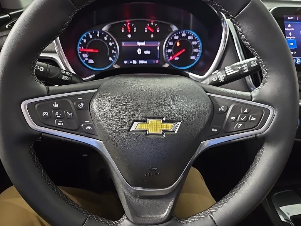 used 2023 Chevrolet Equinox car, priced at $27,875