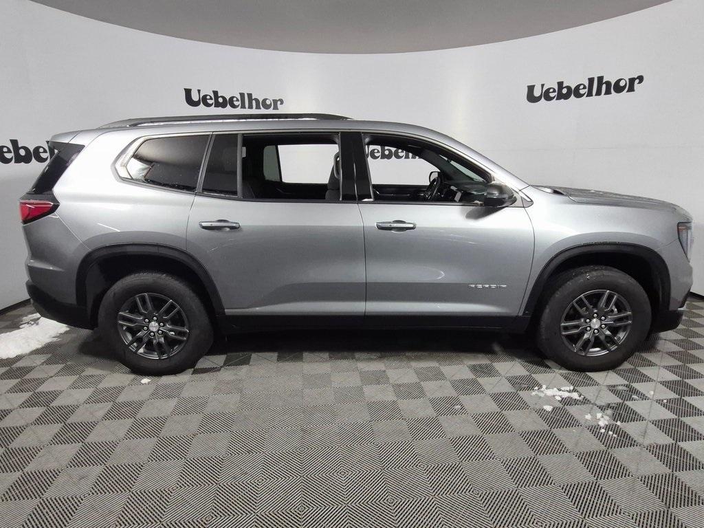 used 2025 GMC Acadia car, priced at $33,499