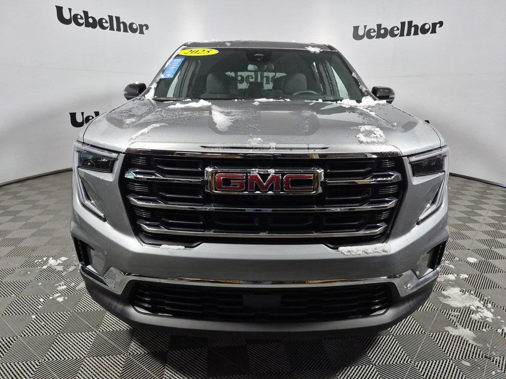 used 2025 GMC Acadia car, priced at $33,499