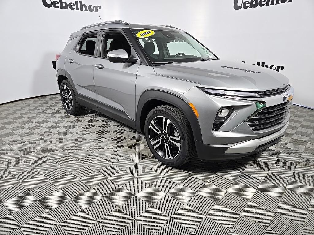 new 2025 Chevrolet TrailBlazer car, priced at $29,092