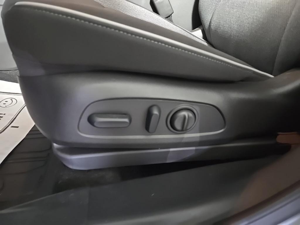 new 2025 Chevrolet TrailBlazer car, priced at $29,092