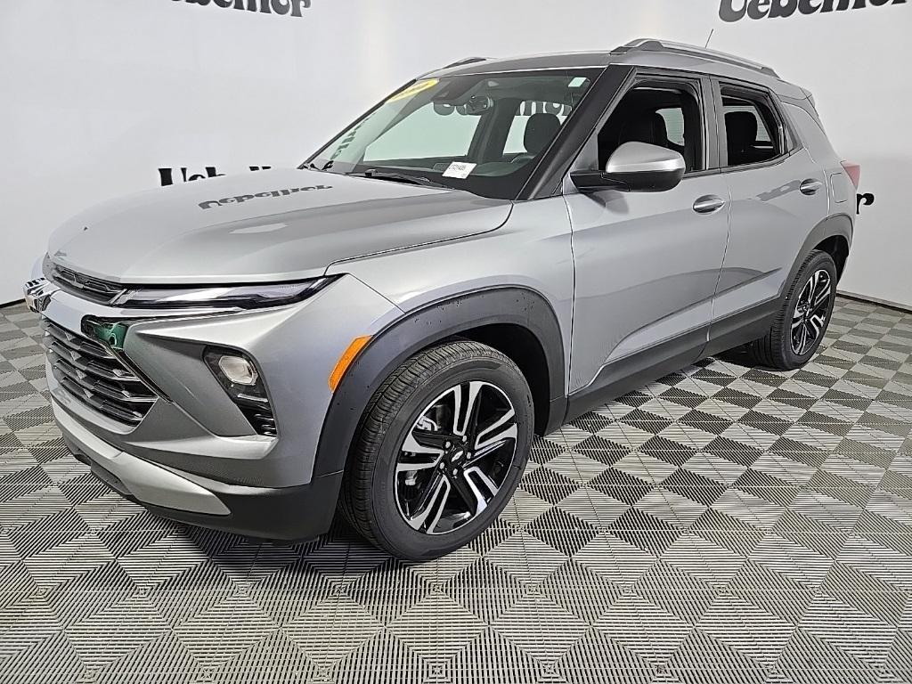 new 2025 Chevrolet TrailBlazer car, priced at $29,092