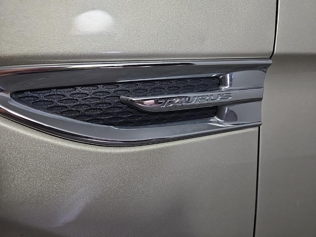 used 2010 Ford Taurus car, priced at $3,998