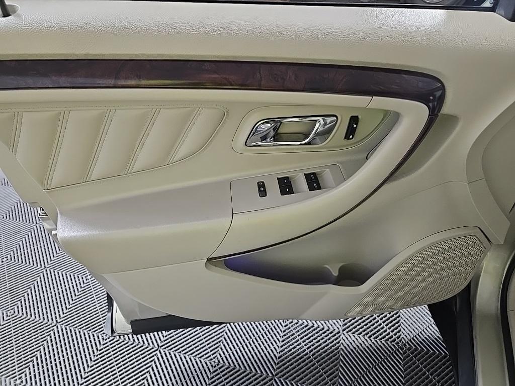 used 2010 Ford Taurus car, priced at $3,998