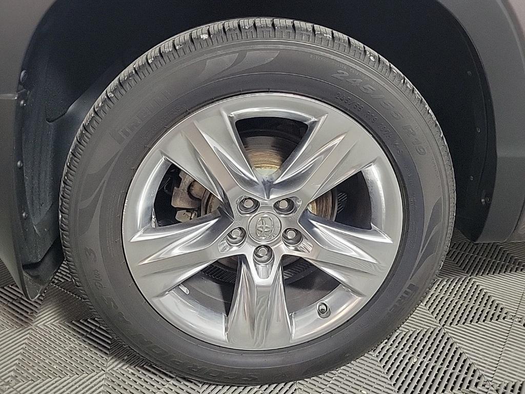 used 2015 Toyota Highlander car, priced at $16,998