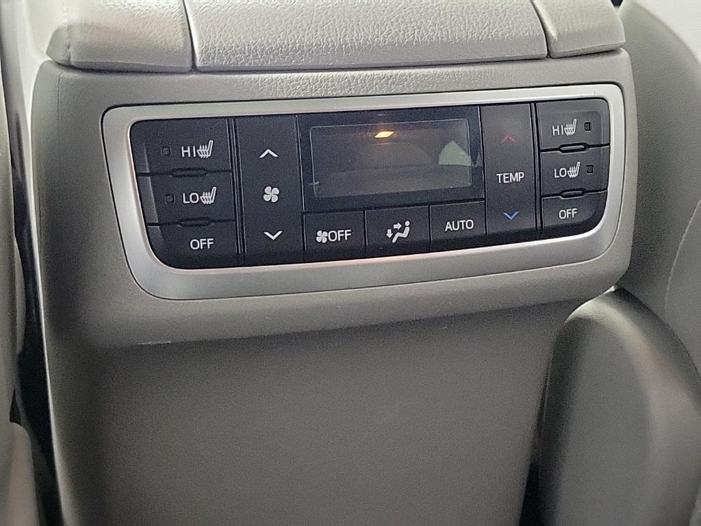 used 2015 Toyota Highlander car, priced at $16,998