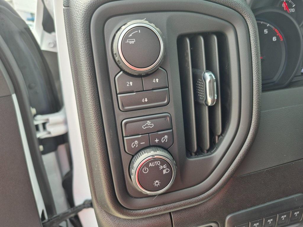 new 2025 Chevrolet Silverado 2500 car, priced at $50,645