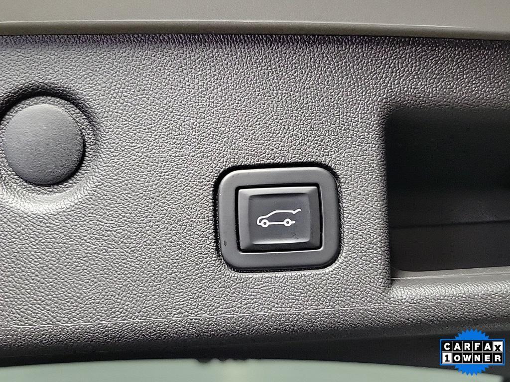 used 2021 Chevrolet Equinox car, priced at $19,595