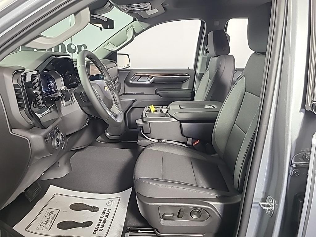 new 2024 Chevrolet Silverado 1500 car, priced at $45,624