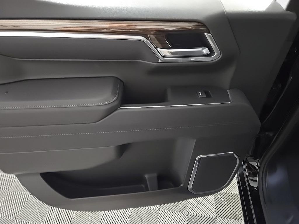 new 2025 Chevrolet Silverado 1500 car, priced at $60,065