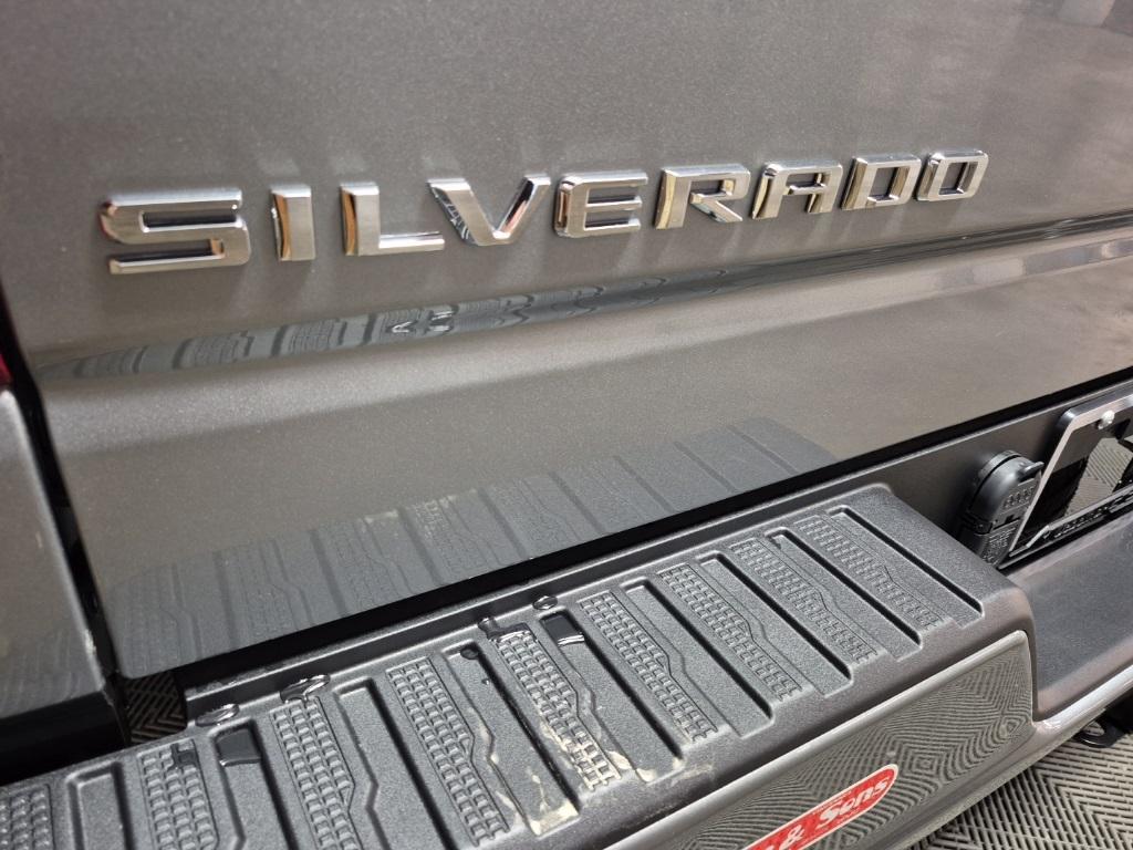 new 2025 Chevrolet Silverado 1500 car, priced at $46,370
