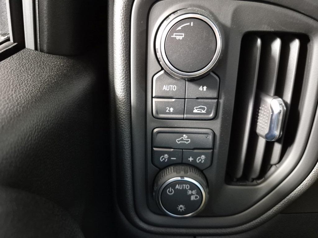 new 2025 Chevrolet Silverado 1500 car, priced at $46,370
