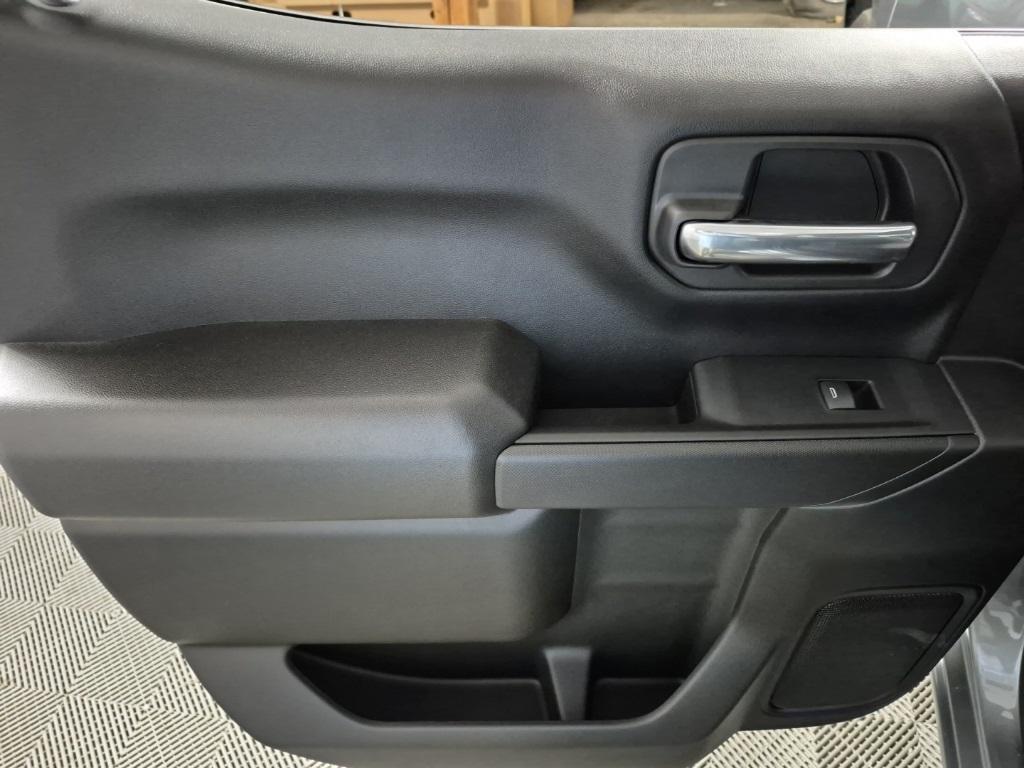 new 2025 Chevrolet Silverado 1500 car, priced at $46,370