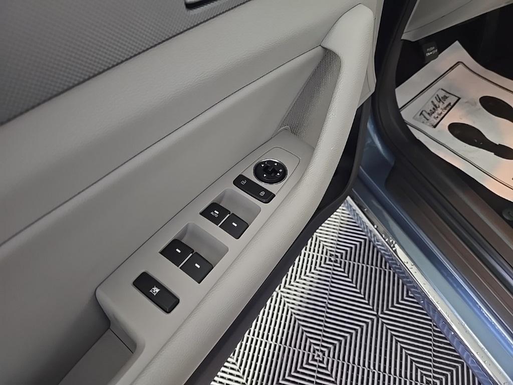 used 2016 Hyundai Sonata Hybrid car, priced at $20,000