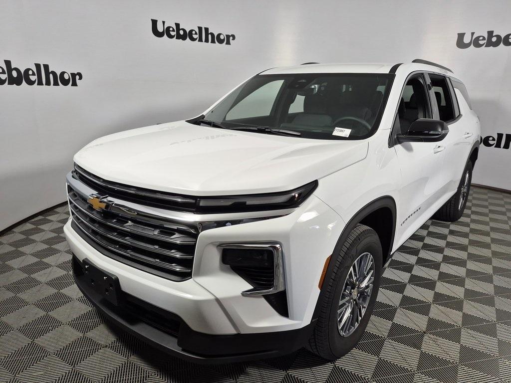new 2026 Chevrolet Traverse car, priced at $43,380