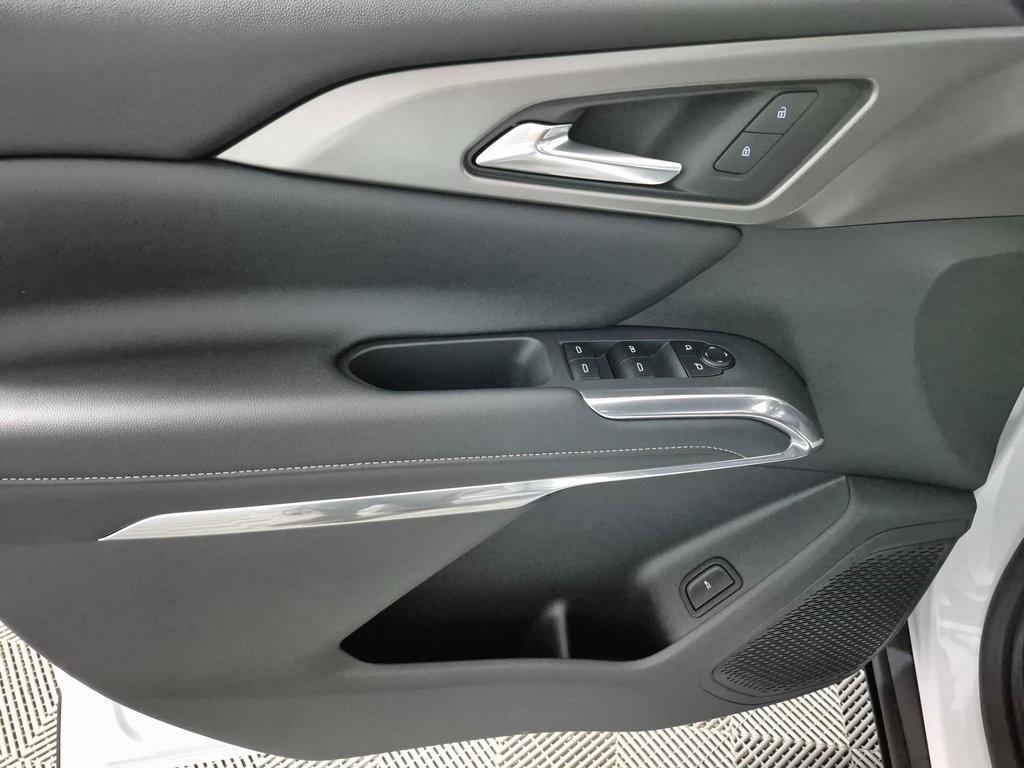 new 2026 Chevrolet Traverse car, priced at $43,380