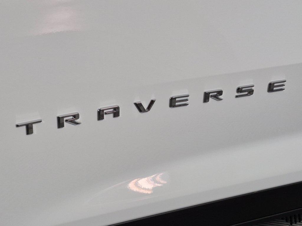 new 2026 Chevrolet Traverse car, priced at $43,380