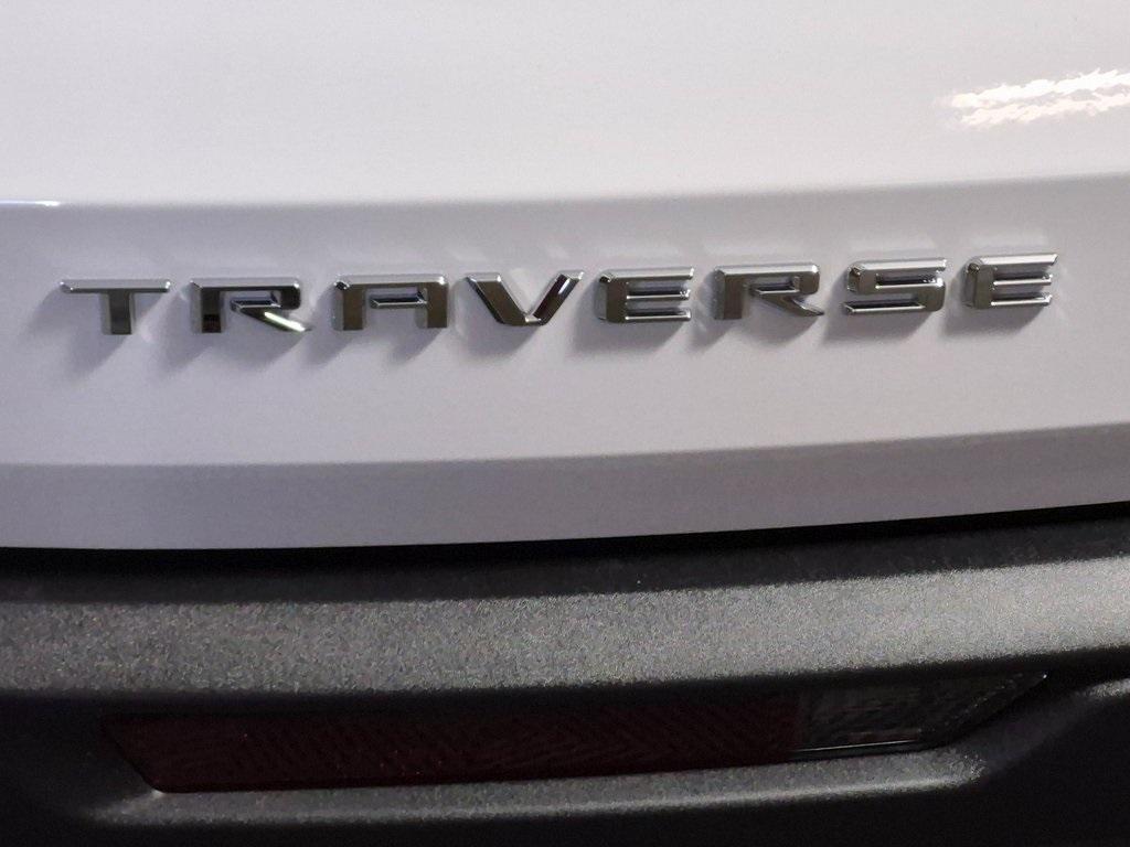 new 2026 Chevrolet Traverse car, priced at $43,380