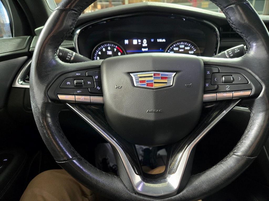 used 2020 Cadillac XT6 car, priced at $30,995