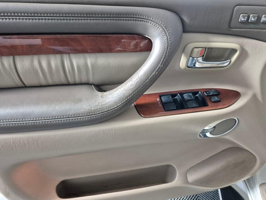 used 2002 Lexus LX 470 car, priced at $8,750