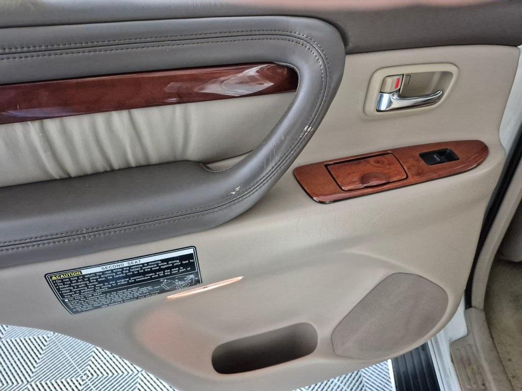 used 2002 Lexus LX 470 car, priced at $8,750