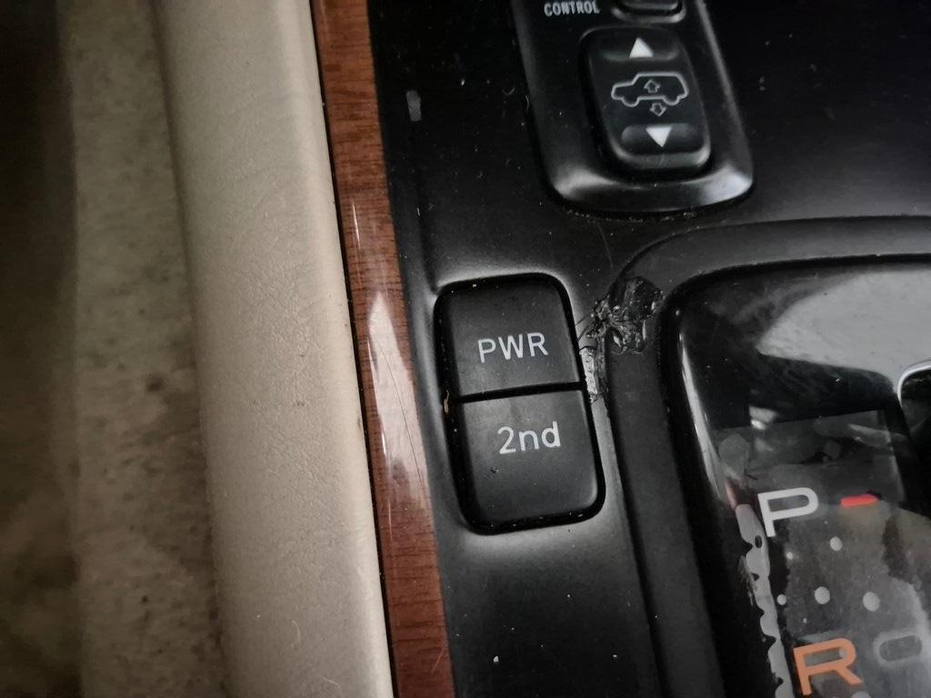 used 2002 Lexus LX 470 car, priced at $8,750